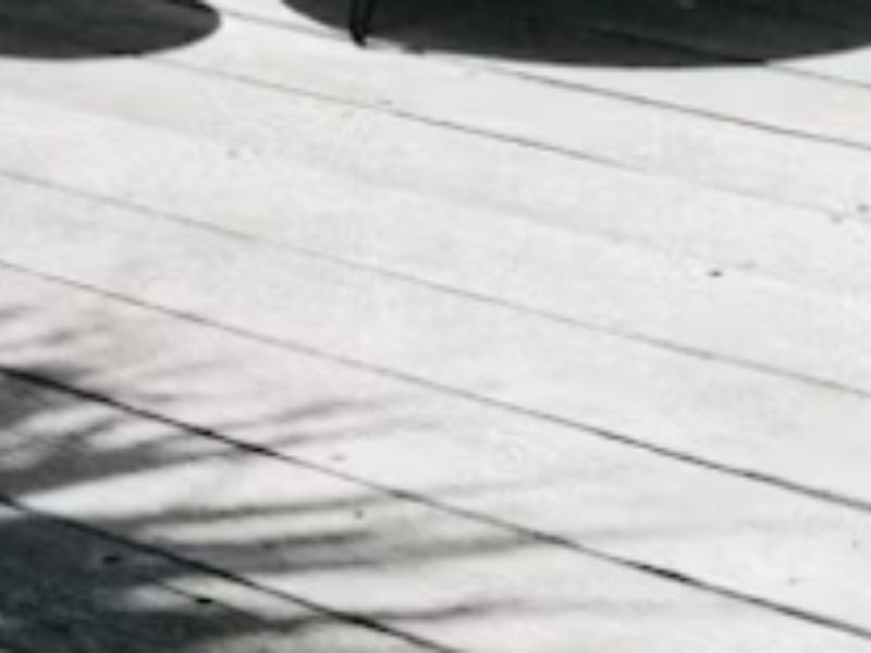 Kelebihan WPC Decking Untuk Kolam Renang Rumah